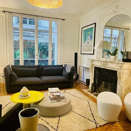 Comme Maison A Deux Pas De L'arc De Triomphe Apartment *