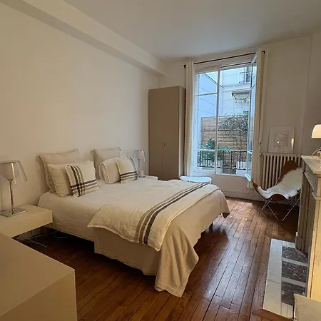 Apartment Comme Maison A Deux Pas De L'arc De Triomphe Paris