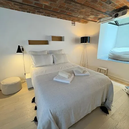 Comme Maison A Deux Pas De L'arc De Triomphe Apartment