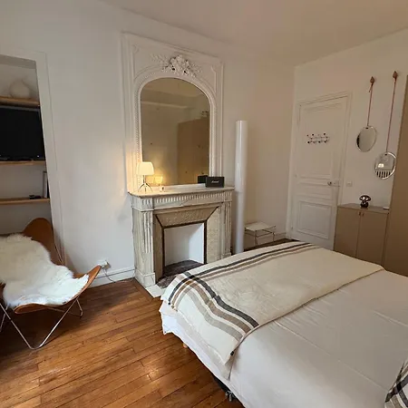 Comme Maison A Deux Pas De L'arc De Triomphe Lägenhet