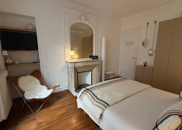 Comme Maison à Deux Pas De L'arc De Triomphe Appartement