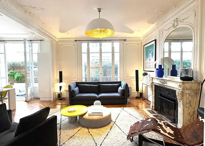 Comme Maison à Deux Pas De L'arc De Triomphe